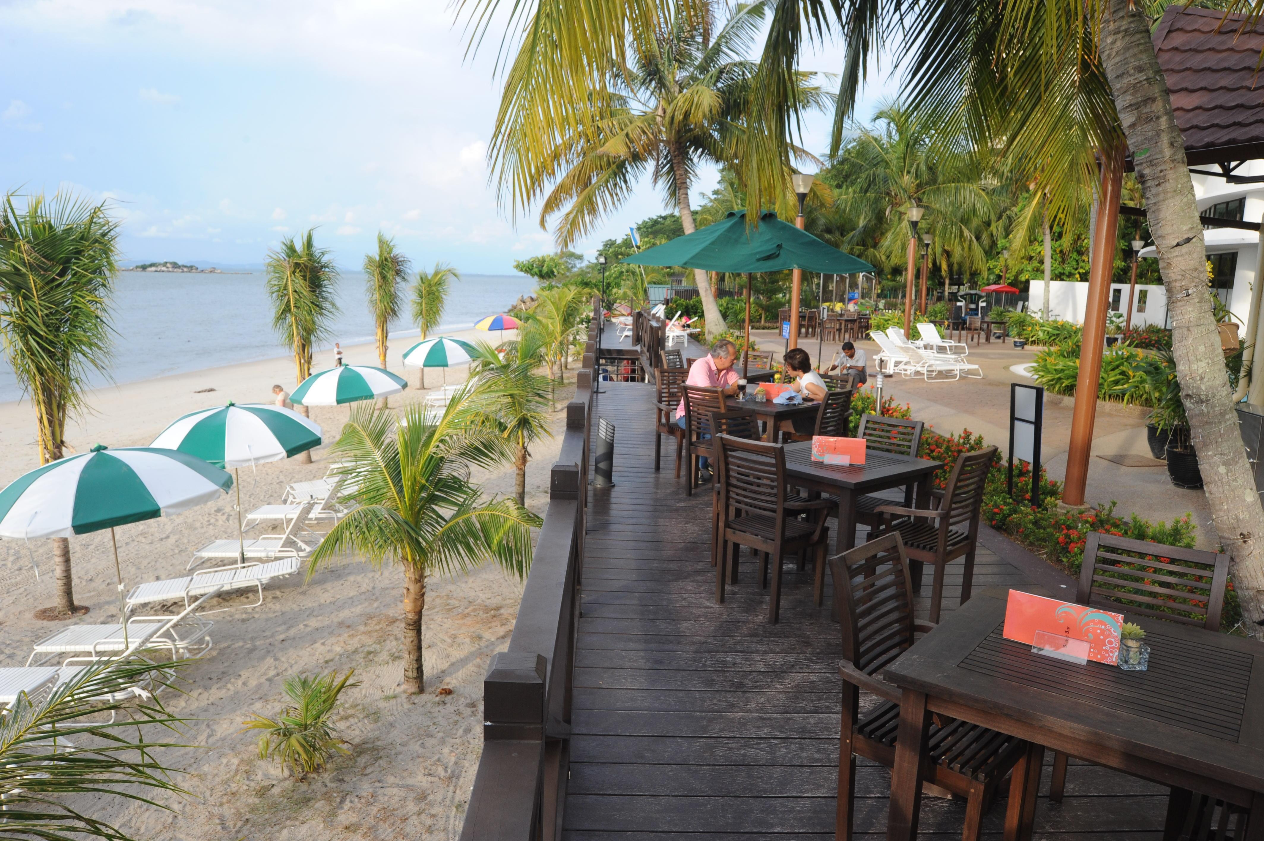 Flamingo Hotel By The Beach, Penang Tanjung Bungah  Dış mekan fotoğraf