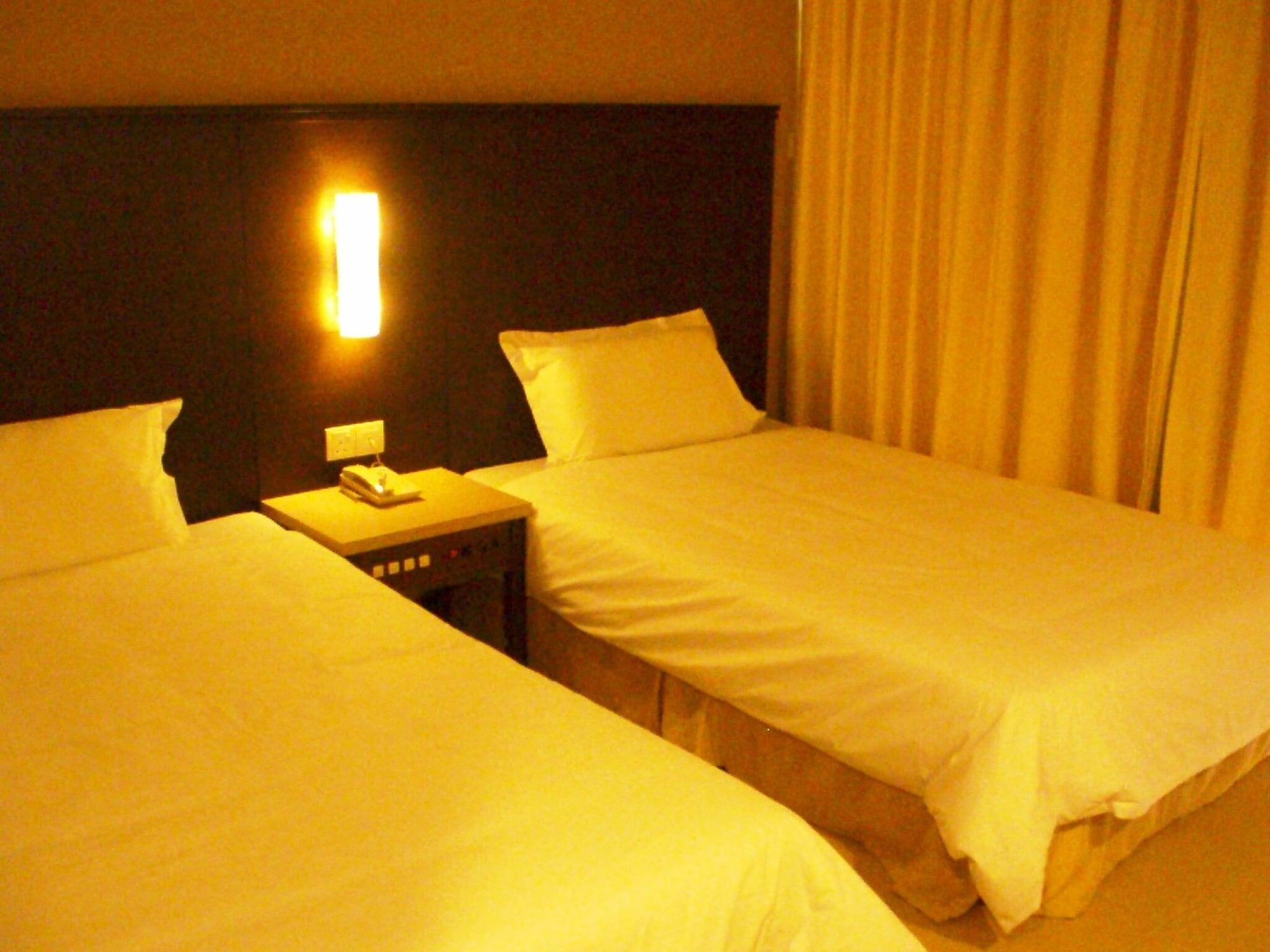 Flamingo Hotel By The Beach, Penang Tanjung Bungah  Dış mekan fotoğraf